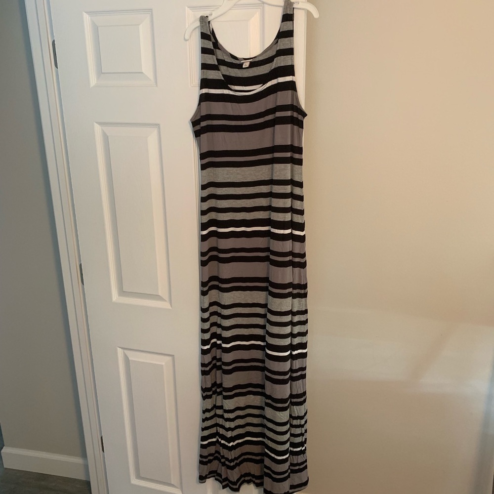 Merona maxi tank gray stripe pattern L